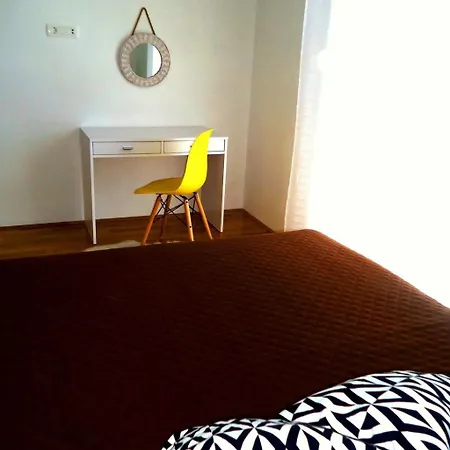 Split Area By Interhome شقة *