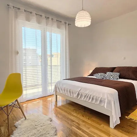 شقة Split Area By Interhome بودْسْتغانا