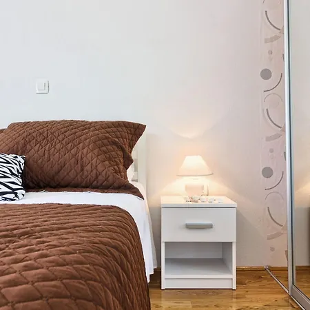 Split Area By Interhome بودْسْتغانا