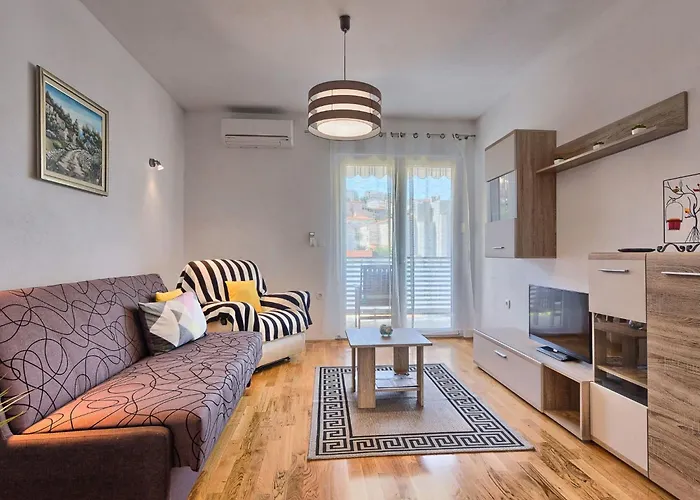 شقة Split Area By Interhome بودْسْتغانا