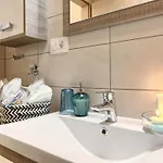 Split Area By Interhome Apartment