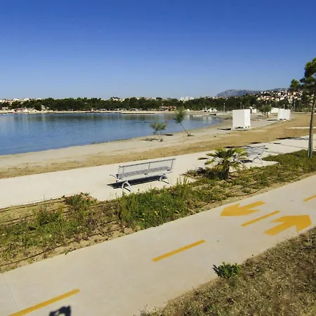 Split Area By Interhome *