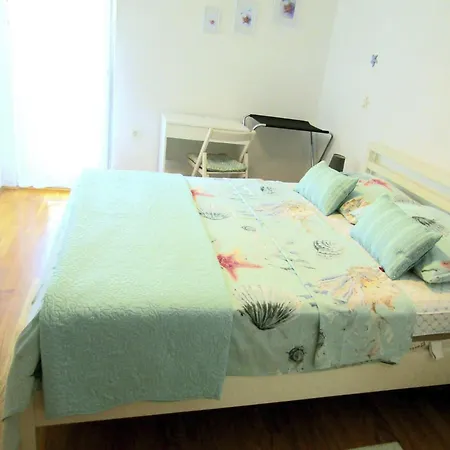 Split Area By Interhome